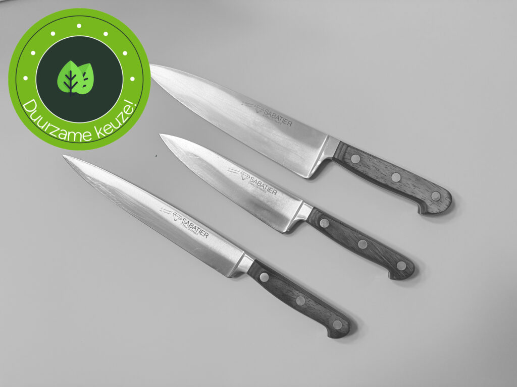 Drie net geslepen koksmessen